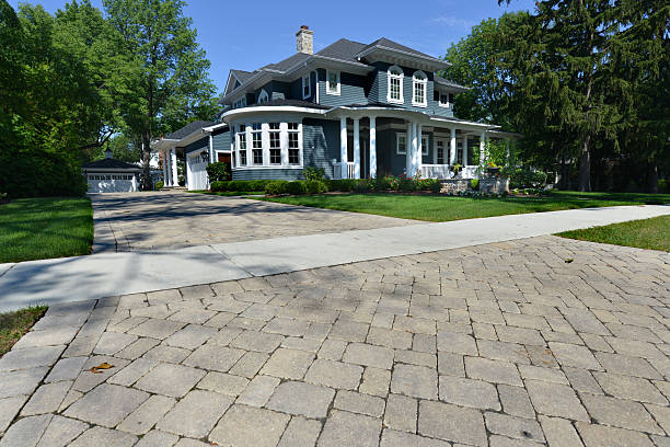Best Commercial Driveway Pavers  in Waterloo, IA